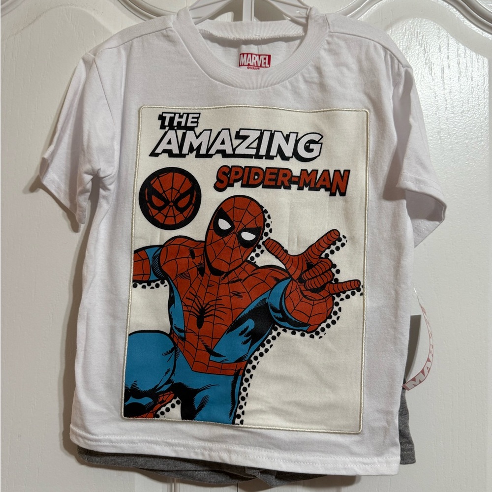 Marvel The Amazing Spider-Man White T-Shirt and matching shorts Size 4T NWT